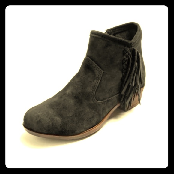 minnetonka blake boot